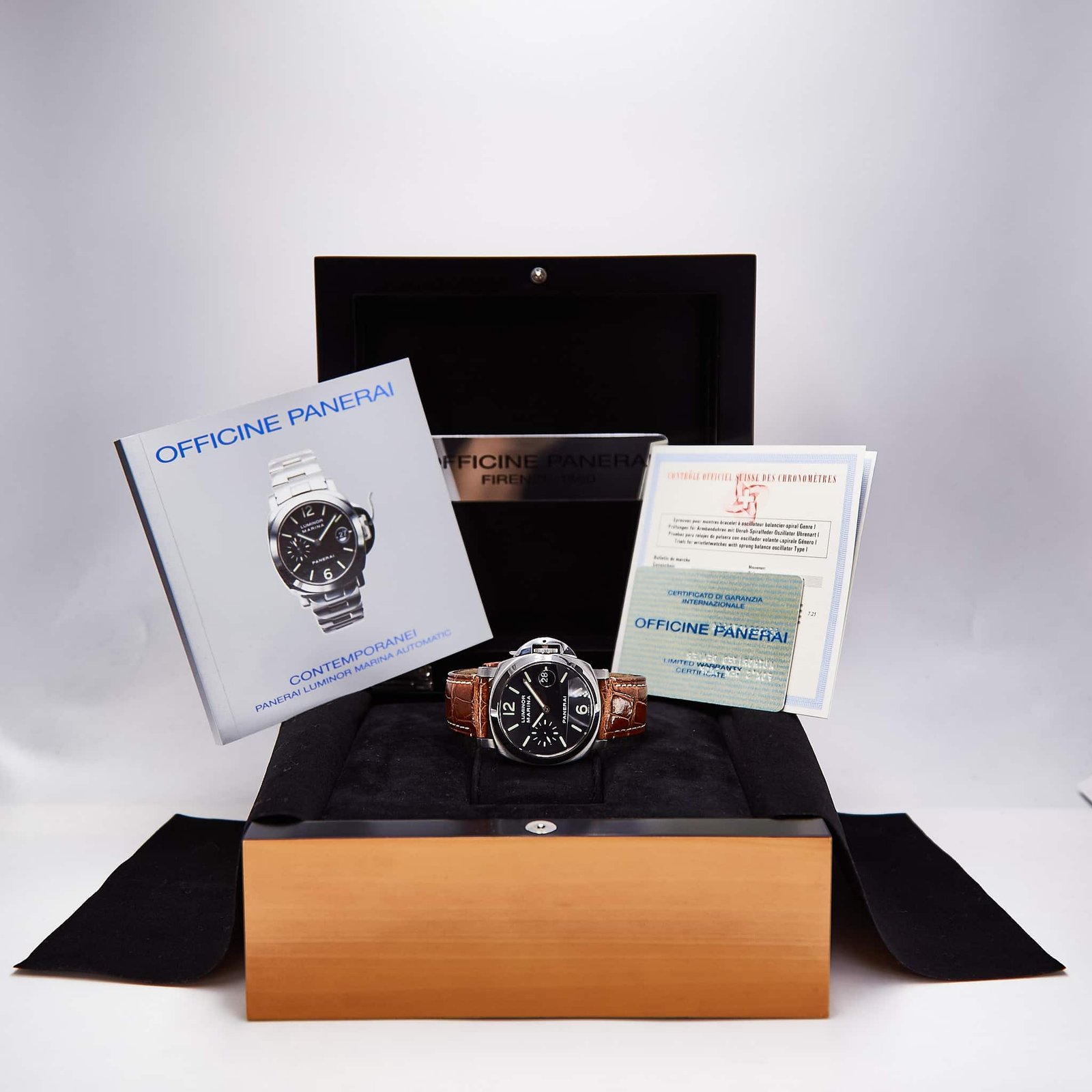 Panerai Luminor Marina (PAM00048) - Image 6