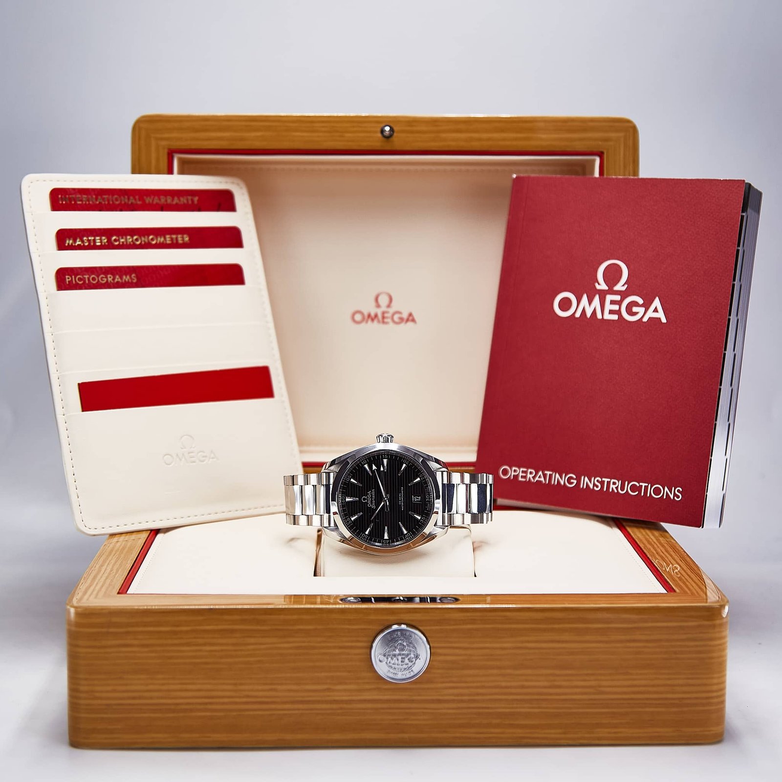 Omega Seamaster Aqua Terra 150M (220.10.41.21.01.001) - Image 6