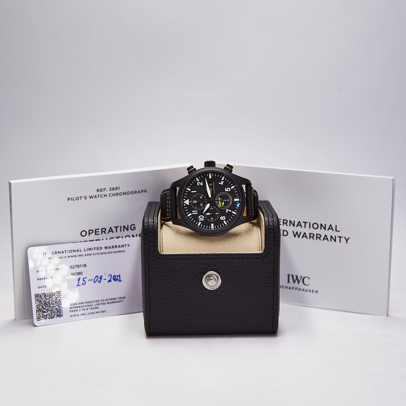 IWC Pilot’s Watch Chronograph ‘Royal Maces’ (IW389107) - Image 6